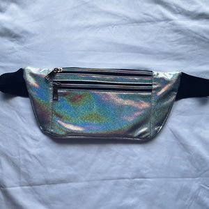 🌿3/$28🌿Holographic Fanny Pack Bag